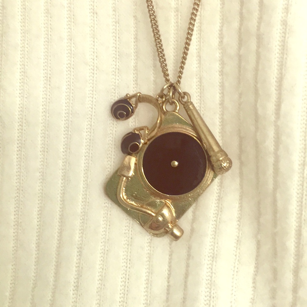 Forever 21 DJ Necklace